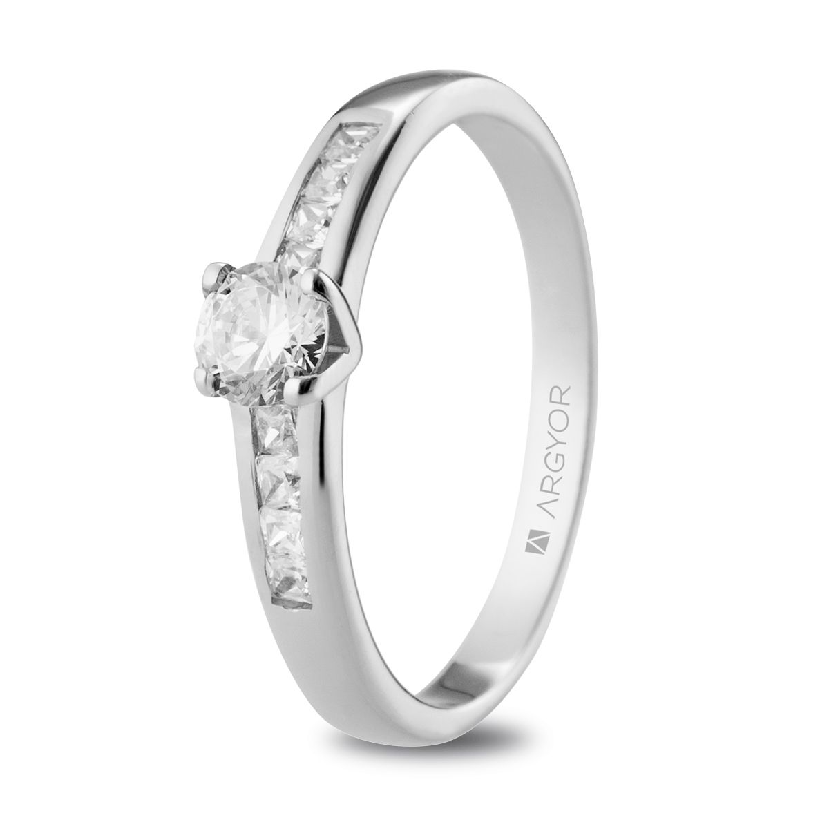 anillos de compromiso de platino