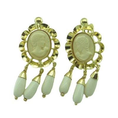 PENDIENTES ARQUILLO 10x8MM 3 PERITAS COLOR MARFIL.35x14MM. - RG7924M